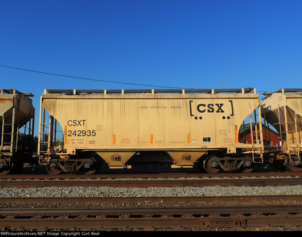 CSX 242935